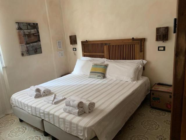 L'Antico Borgo Elena Noli Hotel Ngoại thất bức ảnh