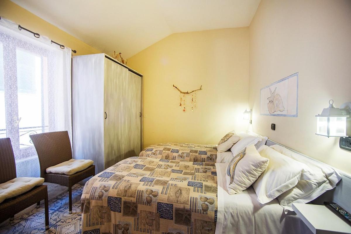 L'Antico Borgo Elena Noli Hotel Ngoại thất bức ảnh