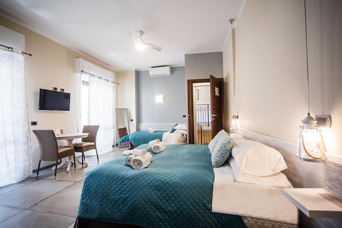 L'Antico Borgo Elena Noli Hotel Ngoại thất bức ảnh